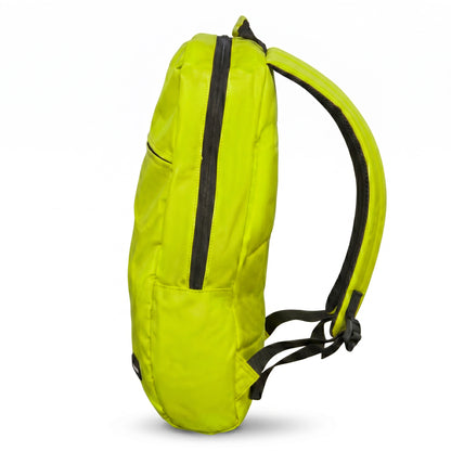 Classic Medium Backpack - 40x30x15 - Lifestyle and Airline Cabin 8105